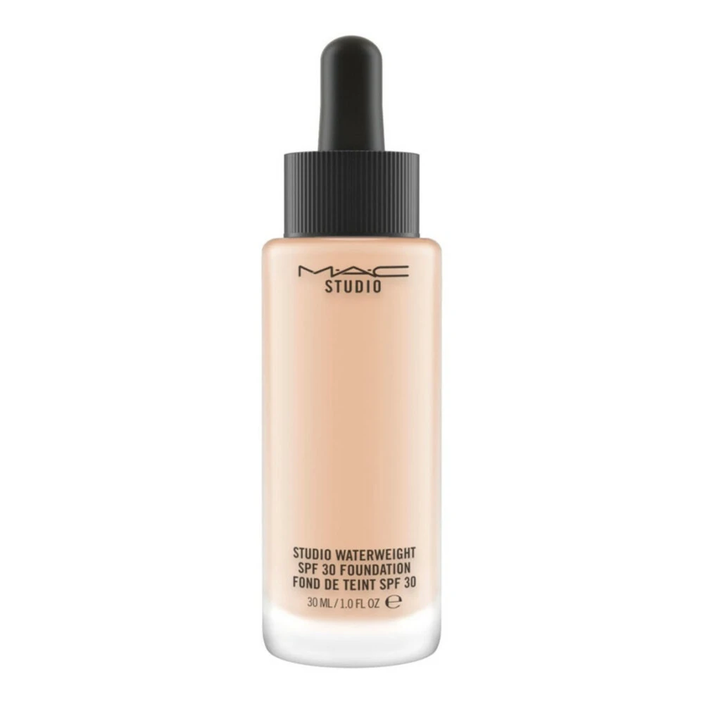 MAC Cosmetics Studio Waterweight Foundation SPF30 NW13 1 MAC Cosmetics Studio Waterweight Foundation SPF30 NW13