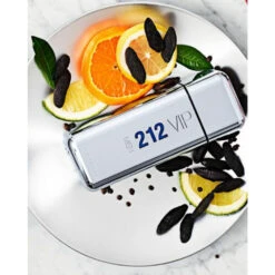 Carolina Herrera 212 VIP Men Eau De Toilette Spray -Cosmetica Discountwinkel 1042335 3