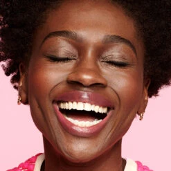 Benefit BADgal BANG! 24 Uur Oogpotlood Black 7 Benefit BADgal BANG! 24 Uur Oogpotlood Black -Cosmetica Discountwinkel 1042706 4